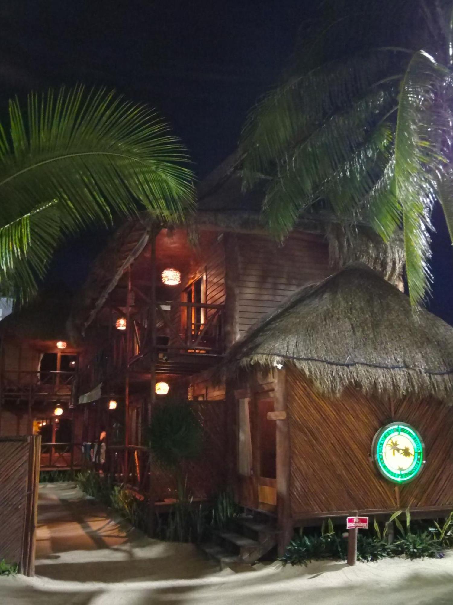 Palmeras De Mahahual Cabanas Luaran gambar