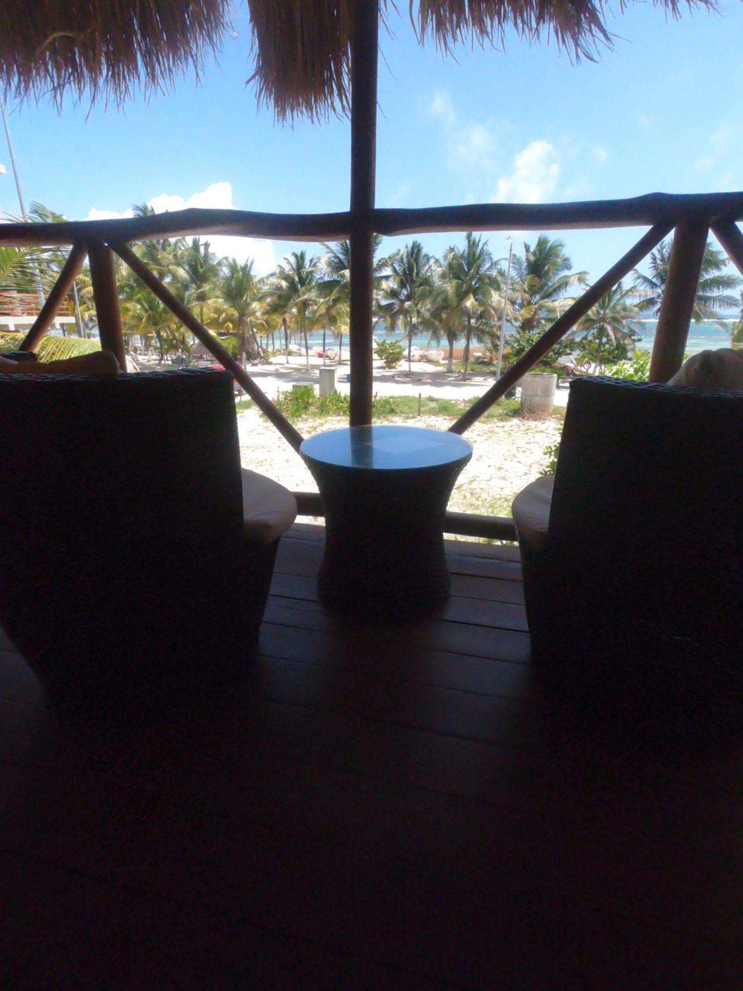 Palmeras De Mahahual Cabanas Bilik gambar