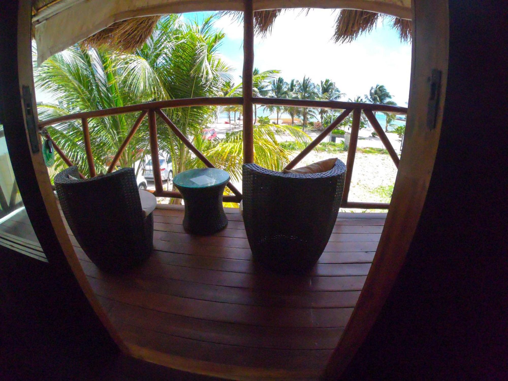 Palmeras De Mahahual Cabanas Bilik gambar