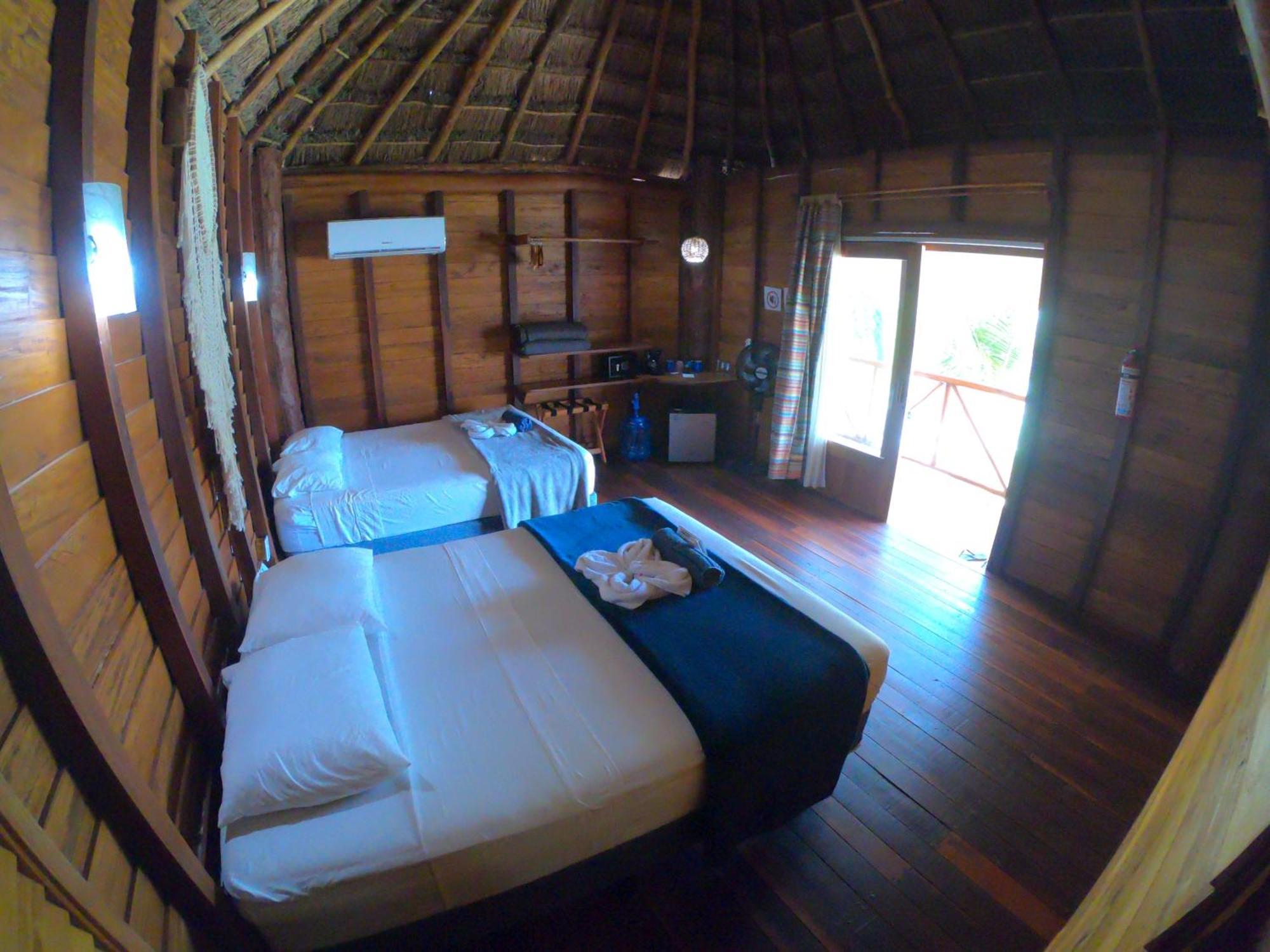 Palmeras De Mahahual Cabanas Bilik gambar